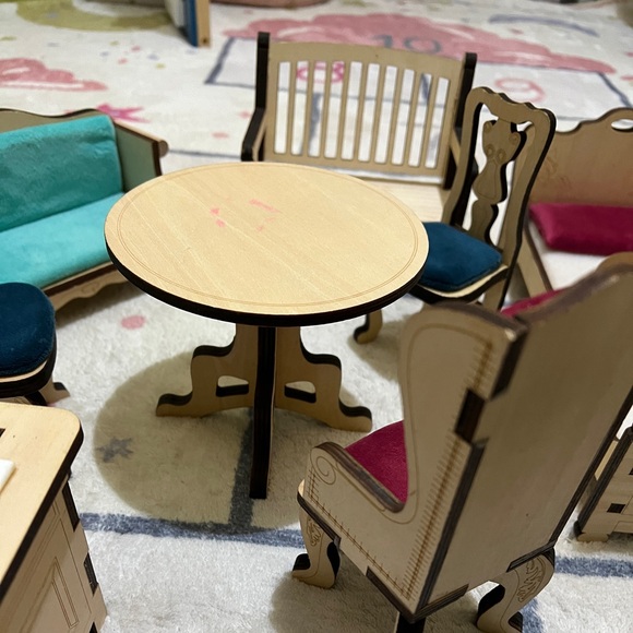 Kid Kraft‎ Victorian Doll house furniture’s - Picture 7 of 11